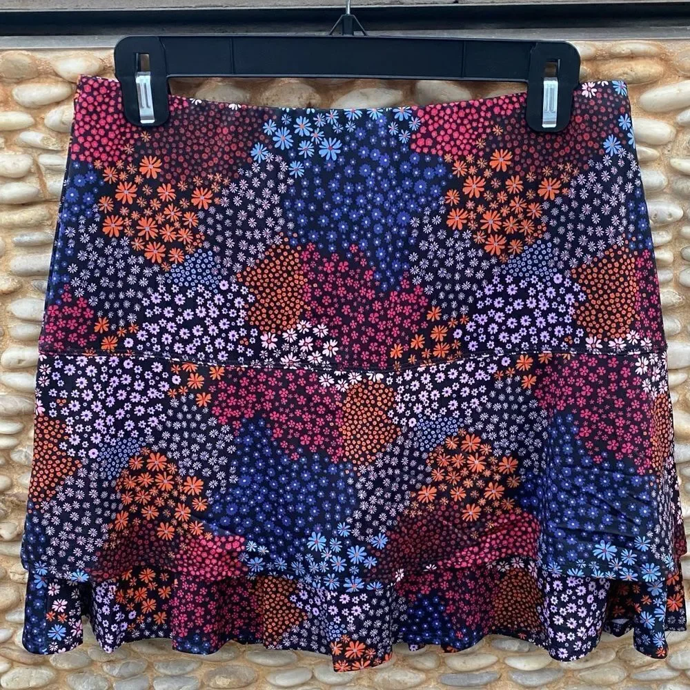 NWT New Redbelly Flip Skort Wildflower Pattern. Medium Pickleball/Athleisure